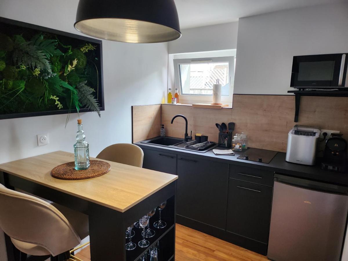 Caen, Tu M'Aimes - Suite Romantique Exterior photo